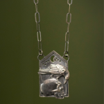 Memento Mori Crest